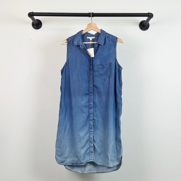 NWT BeachLunchLounge Ombre Denim Button Down Mini Dress - Picture 2 of 5